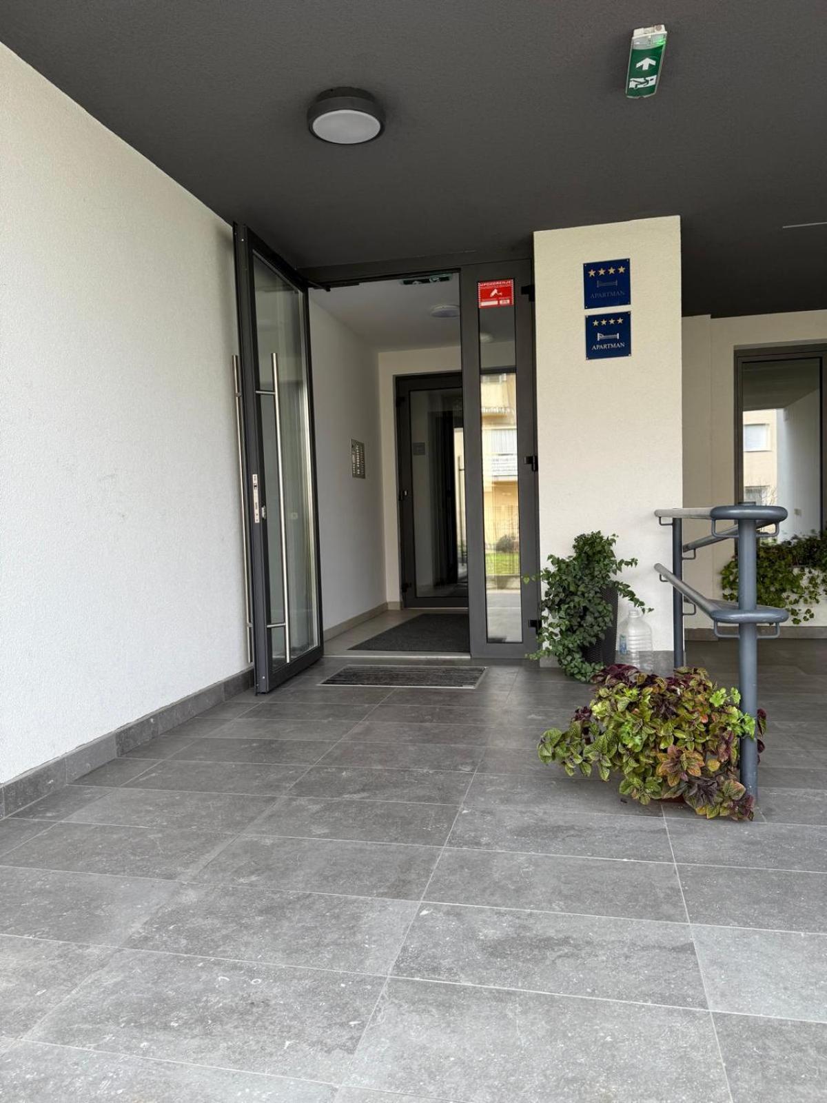 Fiolica Zapresić Exterior foto